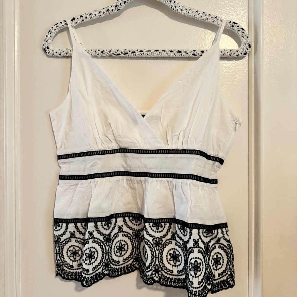 Banana Republic White and Black Embroidered Blouse